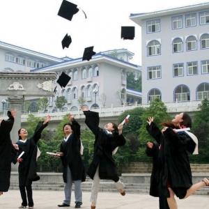 �����߿����й��߿�������ͬ���Ķ�