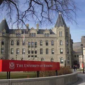 Ხѧ-University of Winnipeg