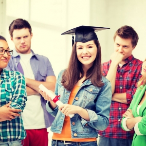 �̵�Ӣ����ѧ�߻ر�רҵ