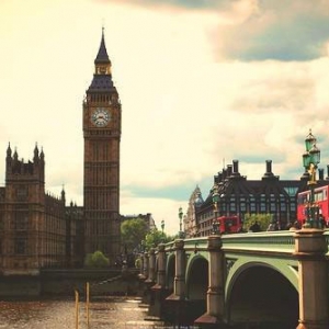 ��Ҫ��Ӣ����������ӱ�������ǾͿ�����