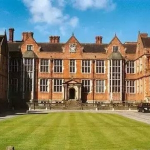 Ӣ��Լ�˴�ѧ2018����ѧ�����Ƕ��٣�