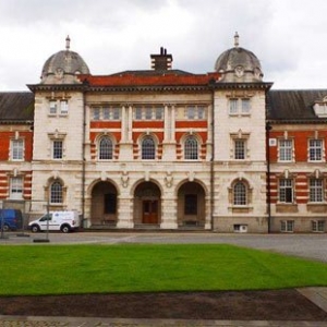 Ӣ����ѧ ��Щ��רҵ����������ǰé�Ĵ�ѧ