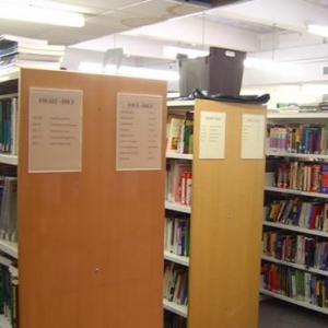 Ӣ����ѧ���ṩѧ����Щ����