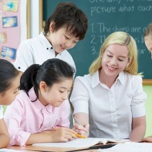 Ӣ����ѧ��Щרҵɵɵ�ֲ���