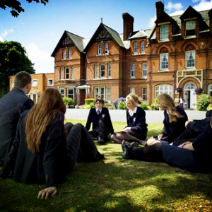 ����Ӣ����У����A-level�ɼ�������