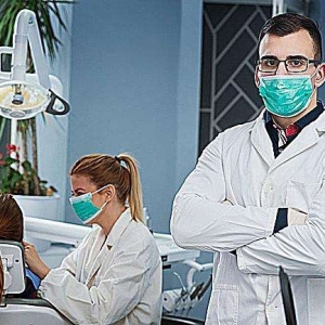 �̵�Ӣ����ѧ���"Ǯ;"��רҵ