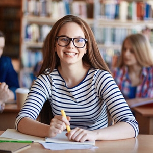 �������ĸ�����γ�����ѧ�ȽϺ��أ�