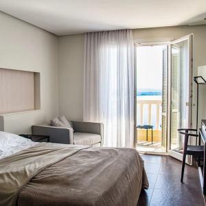 ��ο���������޼��޼�ͥ��ѧ���