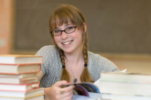 申请加拿大研究生考GMAT还是GRE?