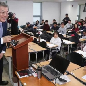 韩国年轻人考公比上哈佛还难