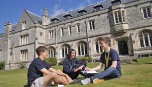 Ӣ����ѧ�����˶��ʲô��˼