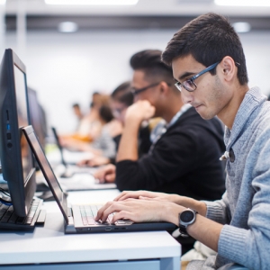 ������ѧ�ޱ���������������˶ʿ��