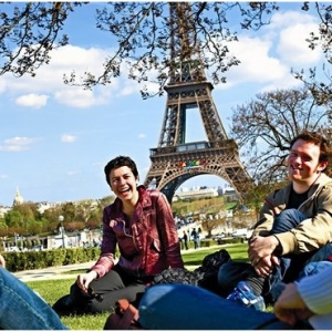 2023年高考后如何留学法国